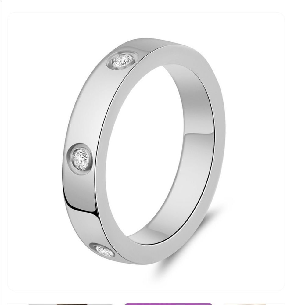 Beautiful Titanium CZ ring.   - Picture 2 of 3